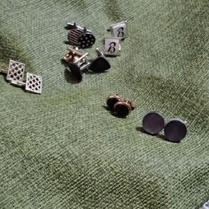 Elegant Silver and Black Cufflinks Sets(7)